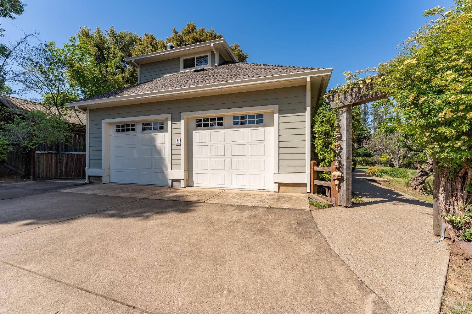 1595 Crane Terrace Ukiah CA 95482
