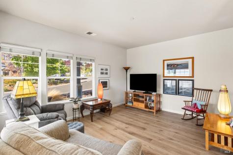 1724 Palomino Court Healdsburg CA 95448