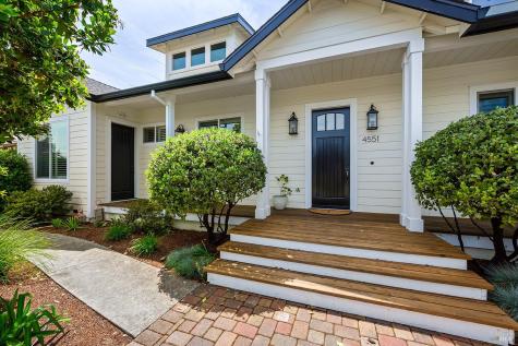 4551 Brighton Drive Santa Rosa CA 95403