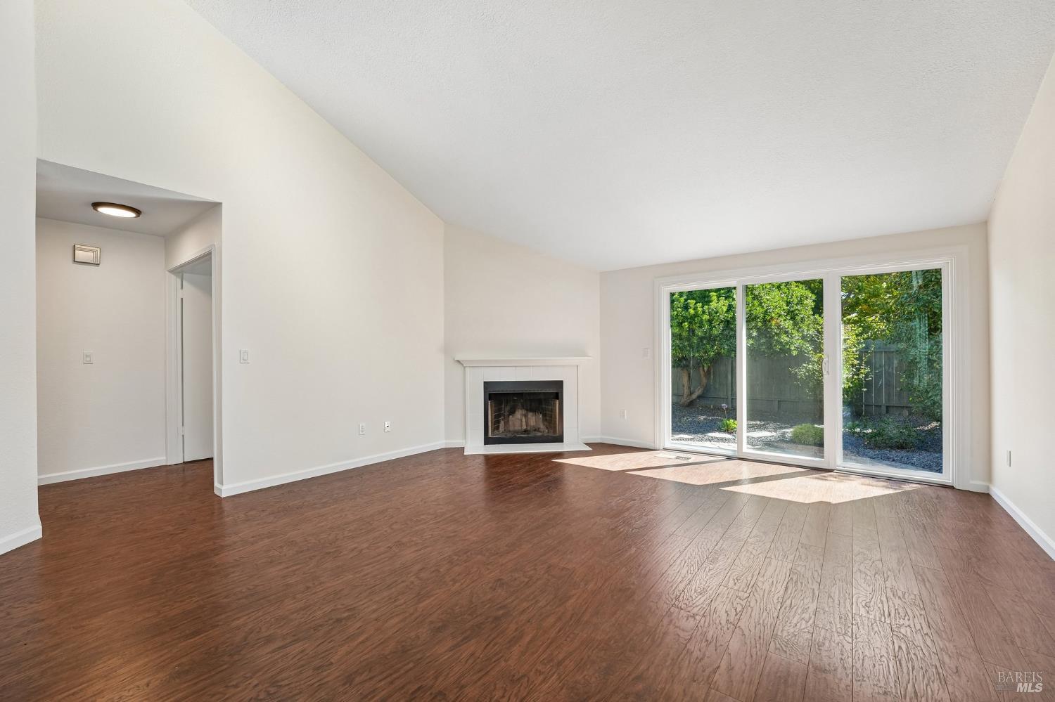 5059 Lakeview Circle Fairfield CA 94534