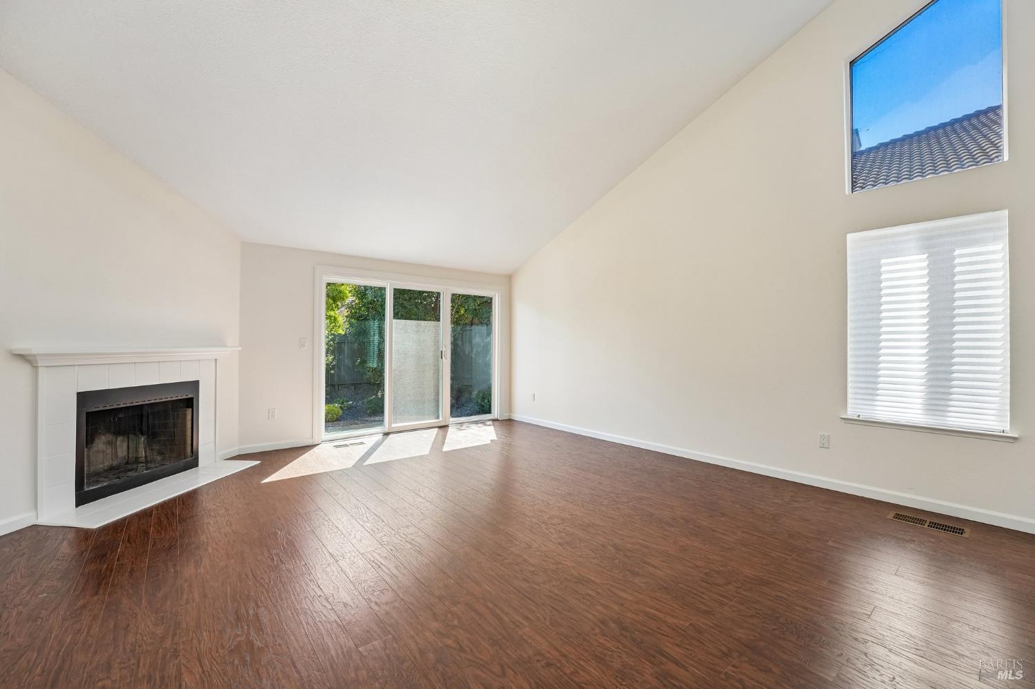 5059 Lakeview Circle Fairfield CA 94534