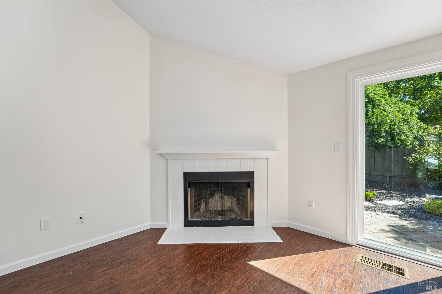 5059 Lakeview Circle Fairfield CA 94534