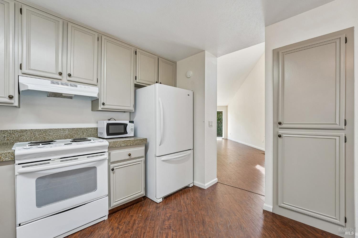 5059 Lakeview Circle Fairfield CA 94534