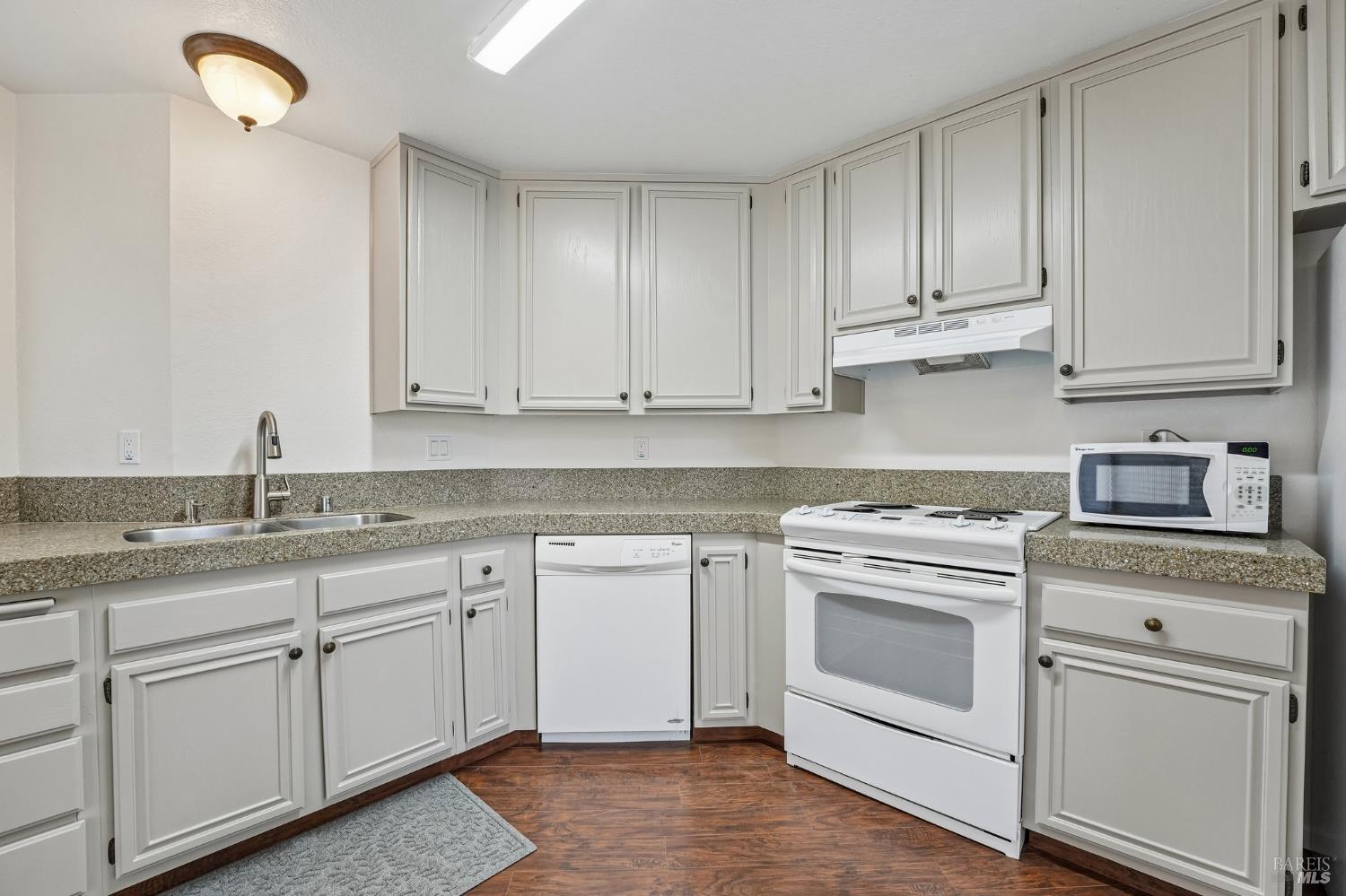 5059 Lakeview Circle Fairfield CA 94534