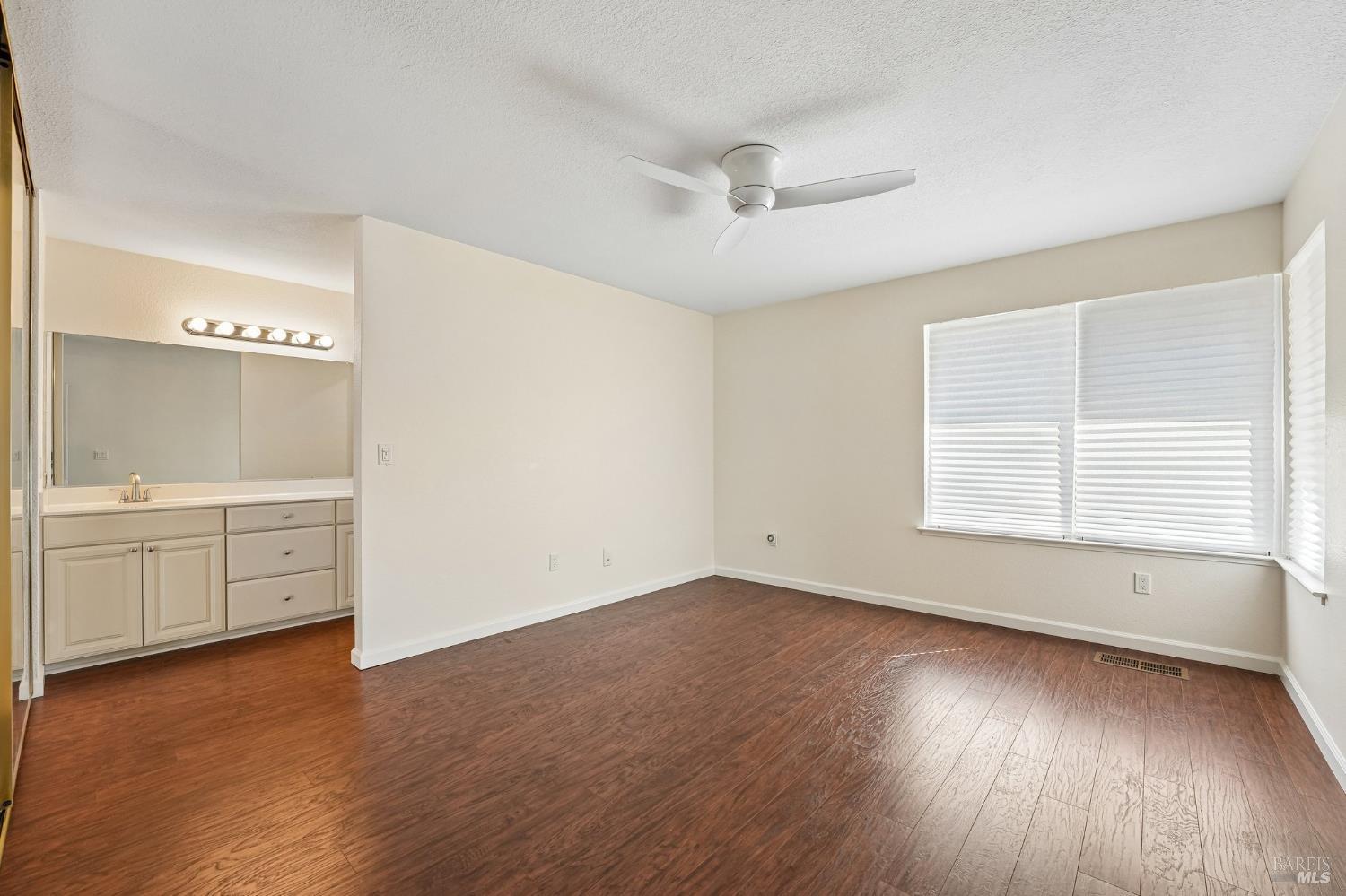 5059 Lakeview Circle Fairfield CA 94534