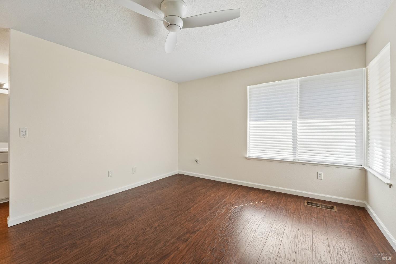 5059 Lakeview Circle Fairfield CA 94534