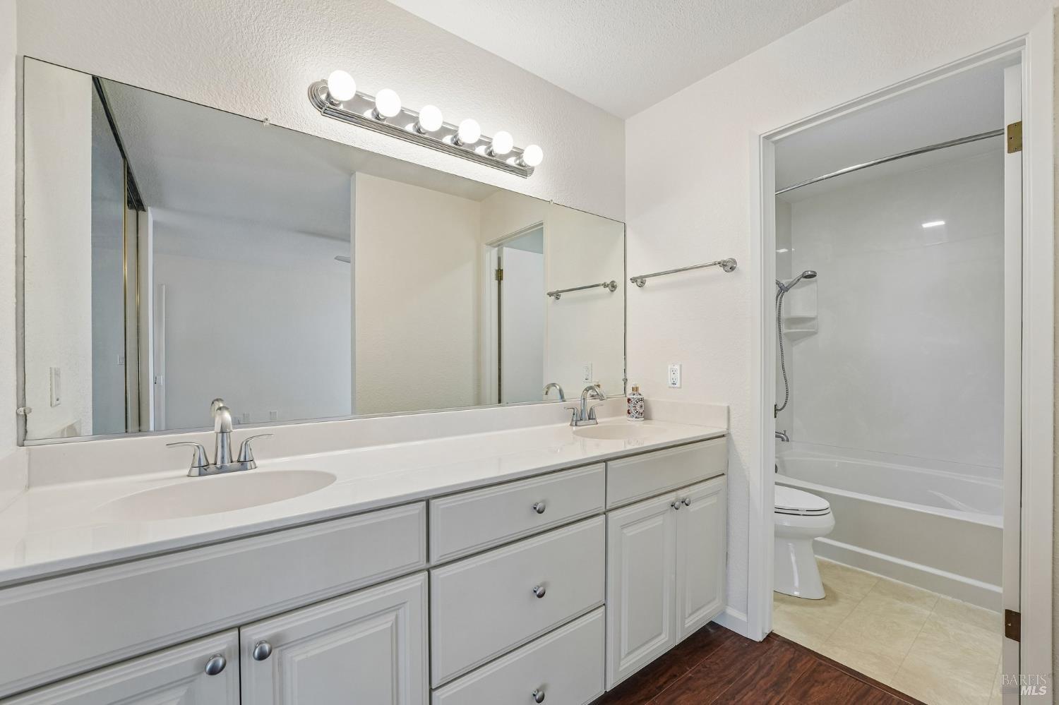 5059 Lakeview Circle Fairfield CA 94534