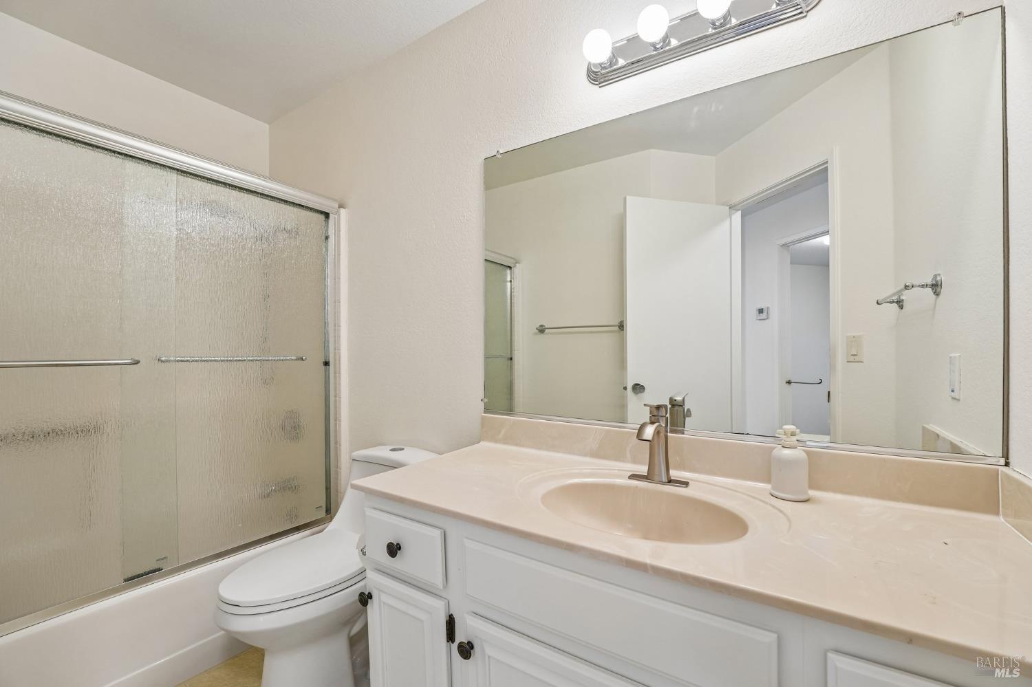 5059 Lakeview Circle Fairfield CA 94534