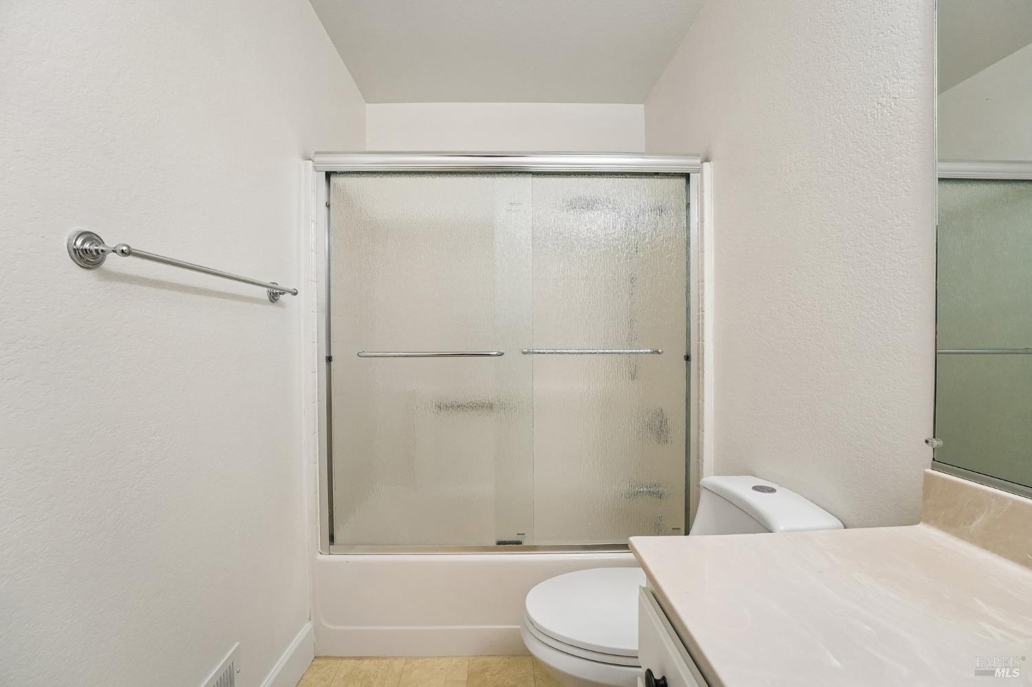 5059 Lakeview Circle Fairfield CA 94534