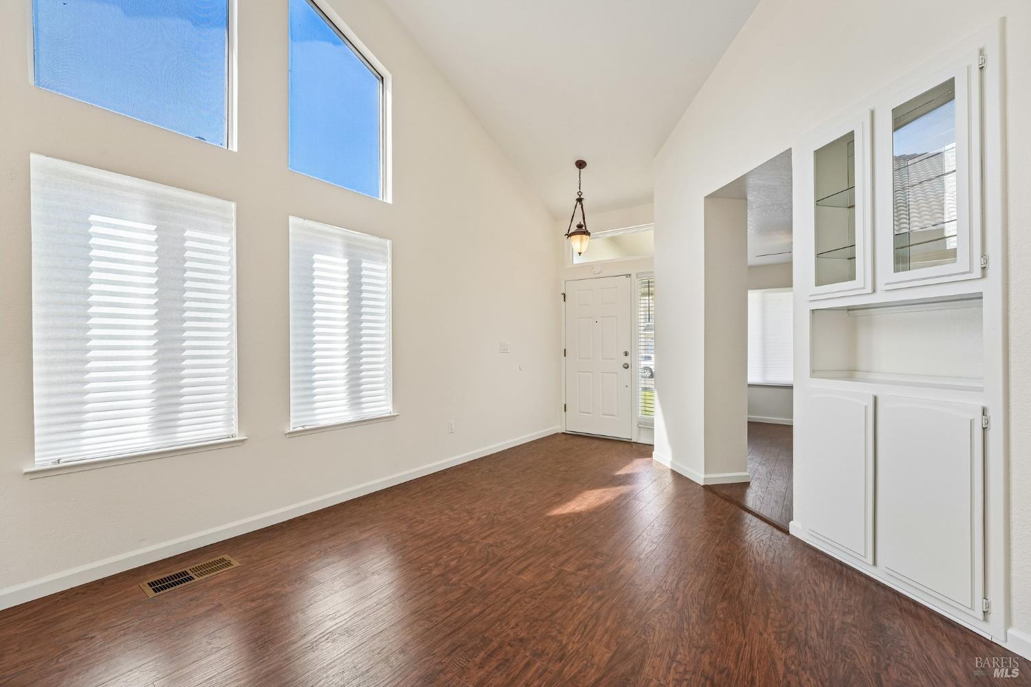 5059 Lakeview Circle Fairfield CA 94534