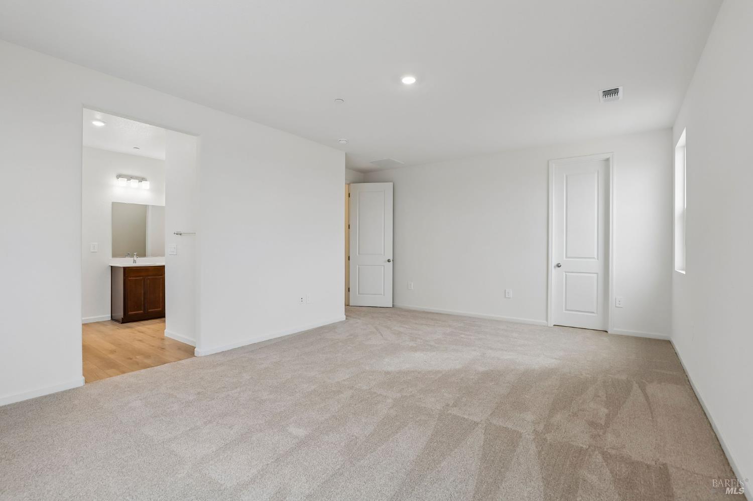 5880 Trailblaze Drive Fairfield CA 94533
