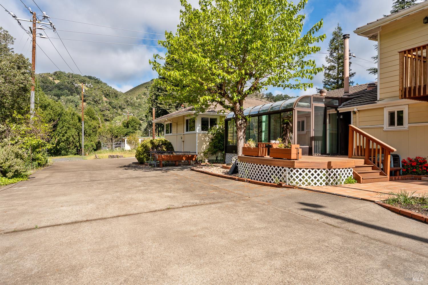 4451 Highway 20 Ukiah CA 95482