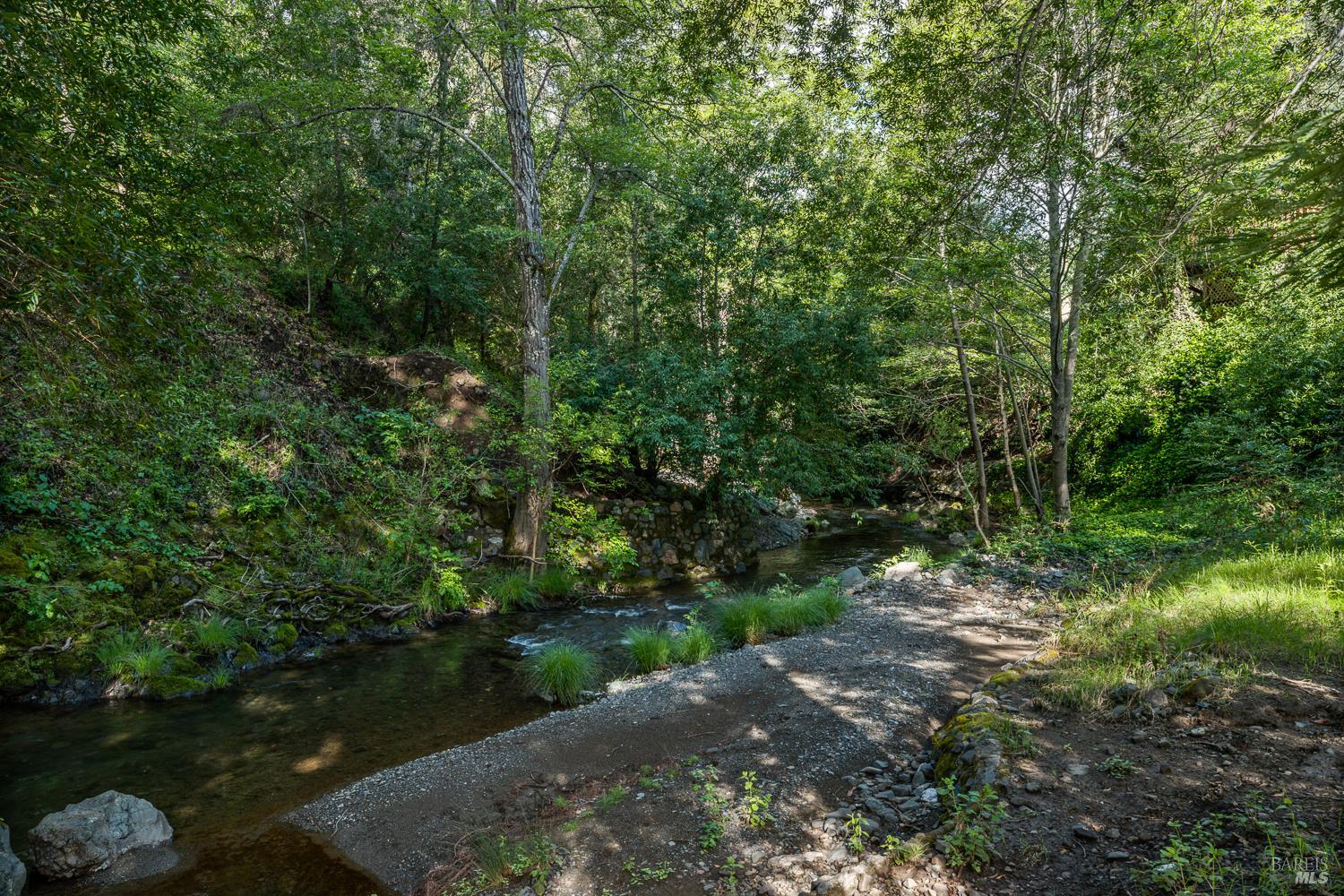 4451 Highway 20 Ukiah CA 95482