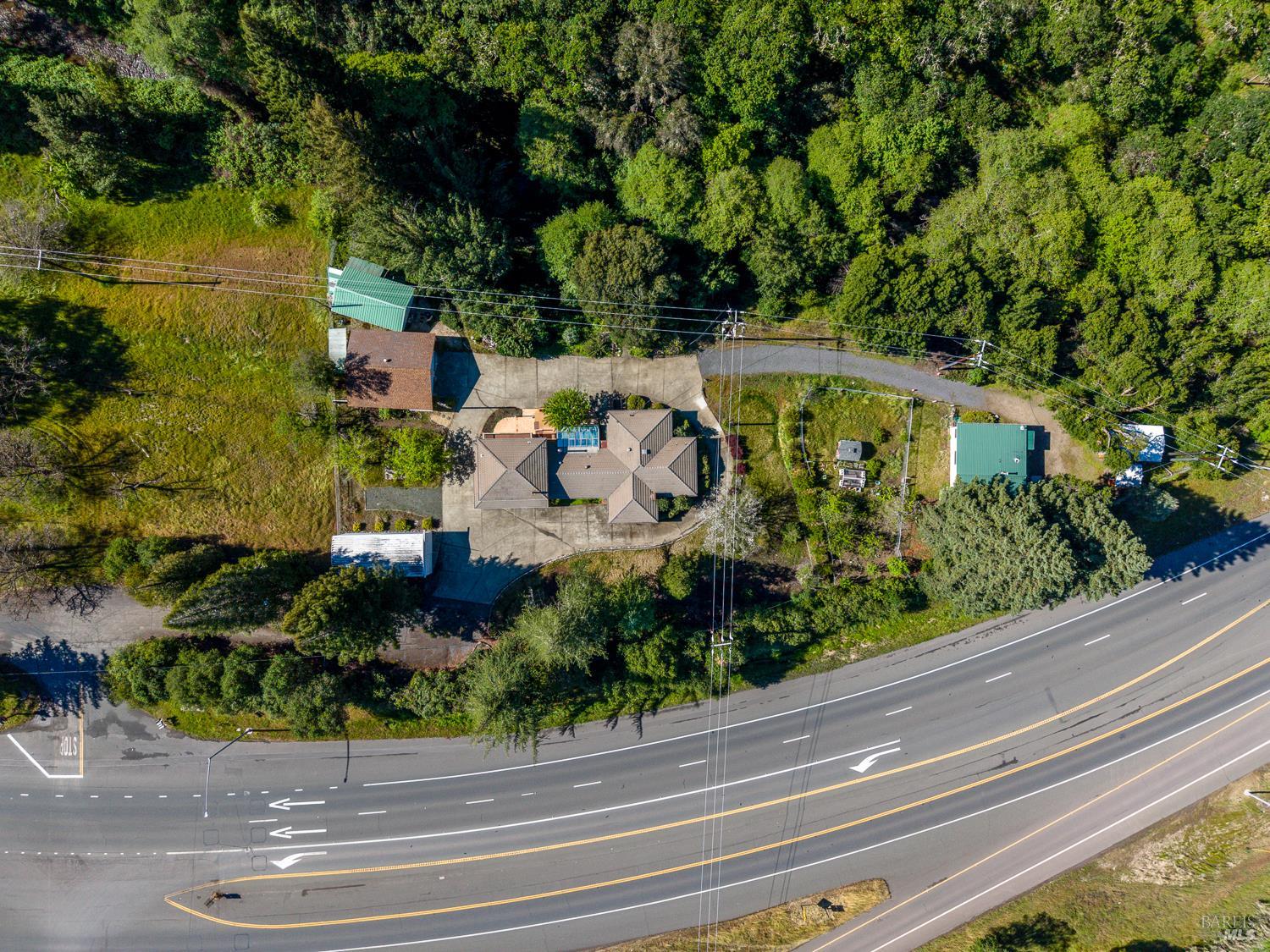 4451 Highway 20 Ukiah CA 95482