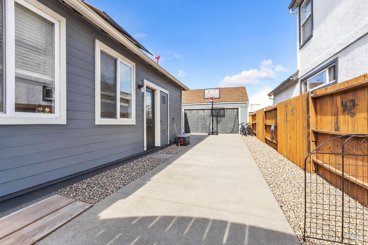 5273 Venus Drive Fairfield CA 94534
