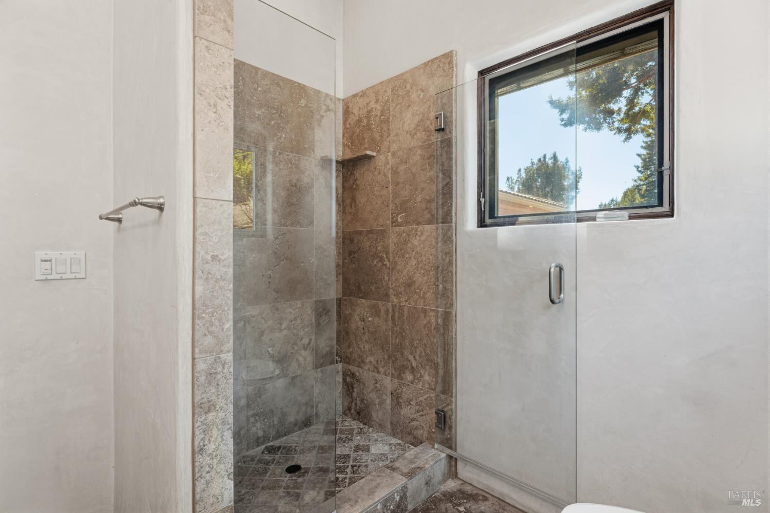 325 Janix Drive Ukiah CA 95482