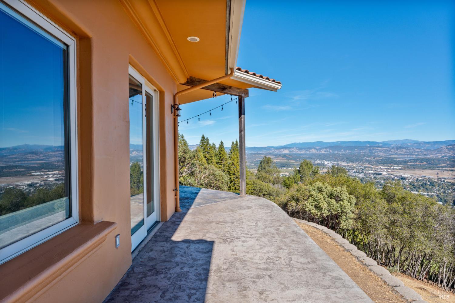 325 Janix Drive Ukiah CA 95482