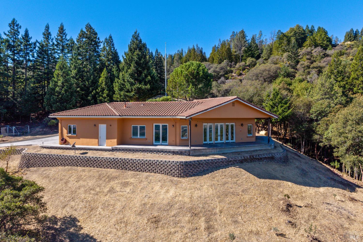 325 Janix Drive Ukiah CA 95482