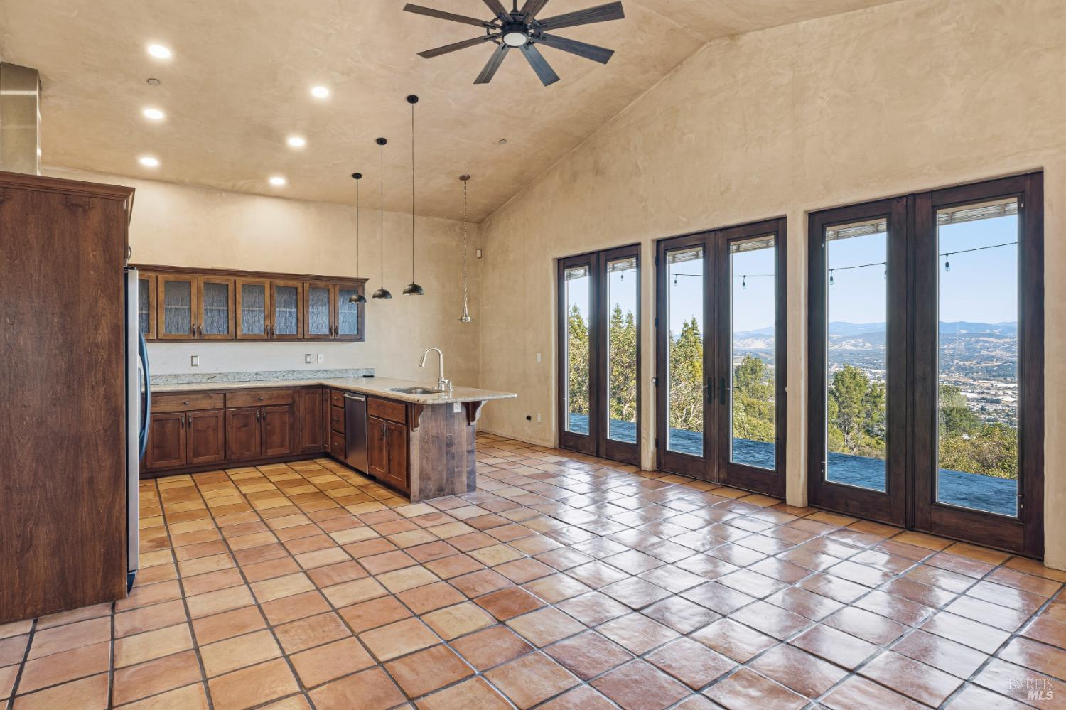 325 Janix Drive Ukiah CA 95482