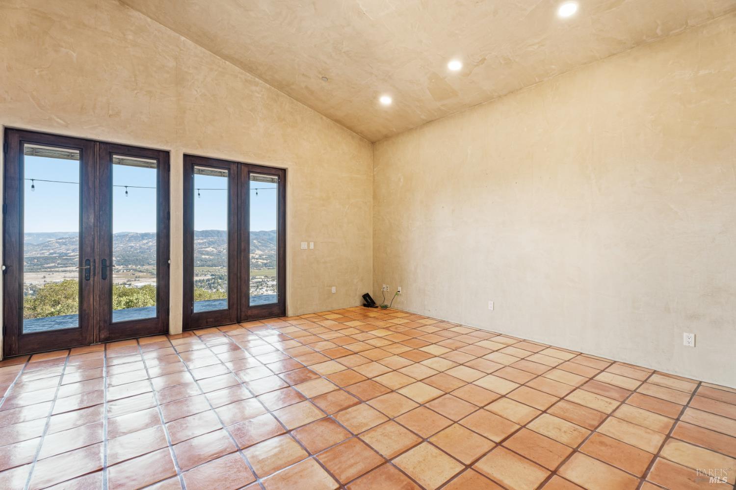 325 Janix Drive Ukiah CA 95482