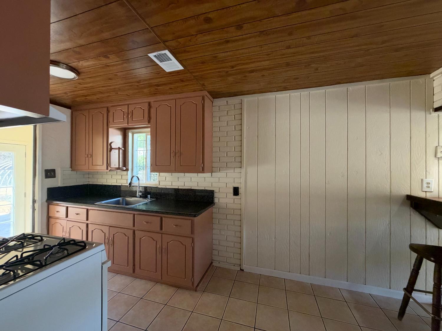 4046 Washington Avenue Sacramento CA 95820