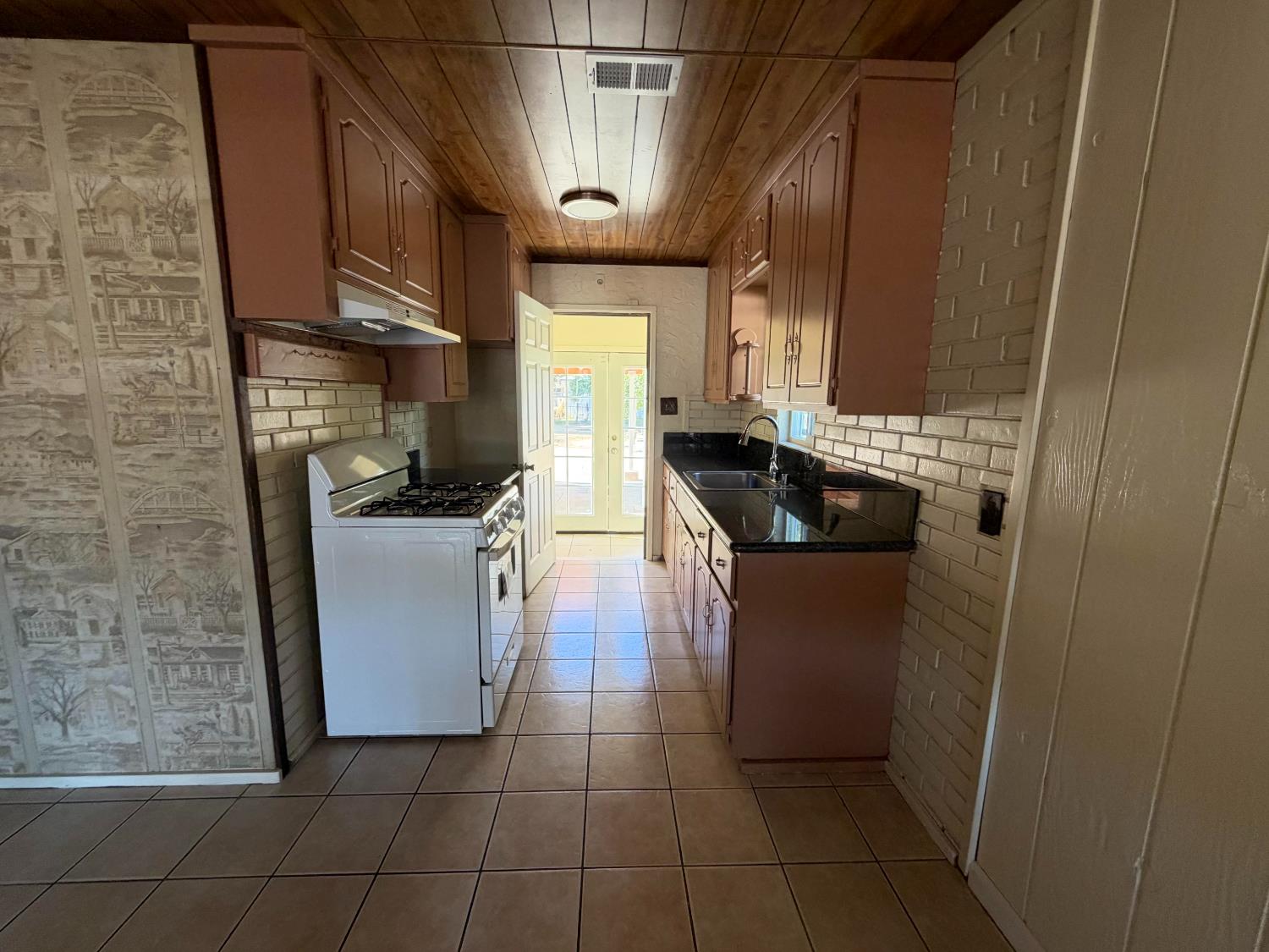 4046 Washington Avenue Sacramento CA 95820