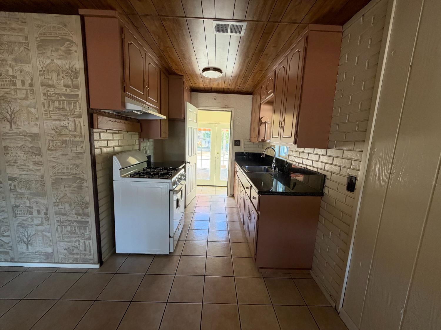 4046 Washington Avenue Sacramento CA 95820