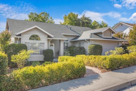 421 Tee Drive Healdsburg CA 95448