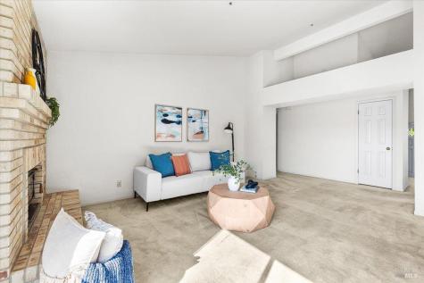 421 Tee Drive Healdsburg CA 95448