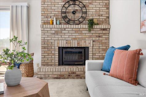 421 Tee Drive Healdsburg CA 95448