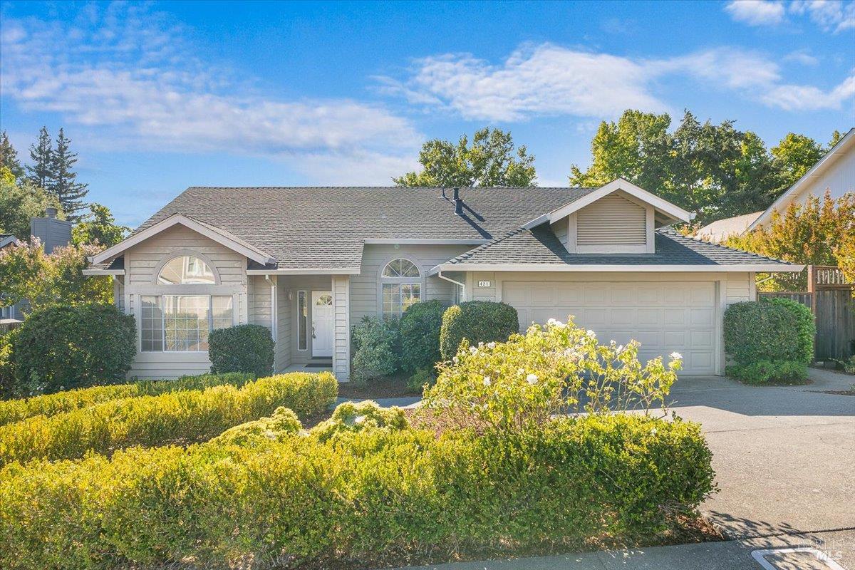 421 Tee Drive Healdsburg CA 95448
