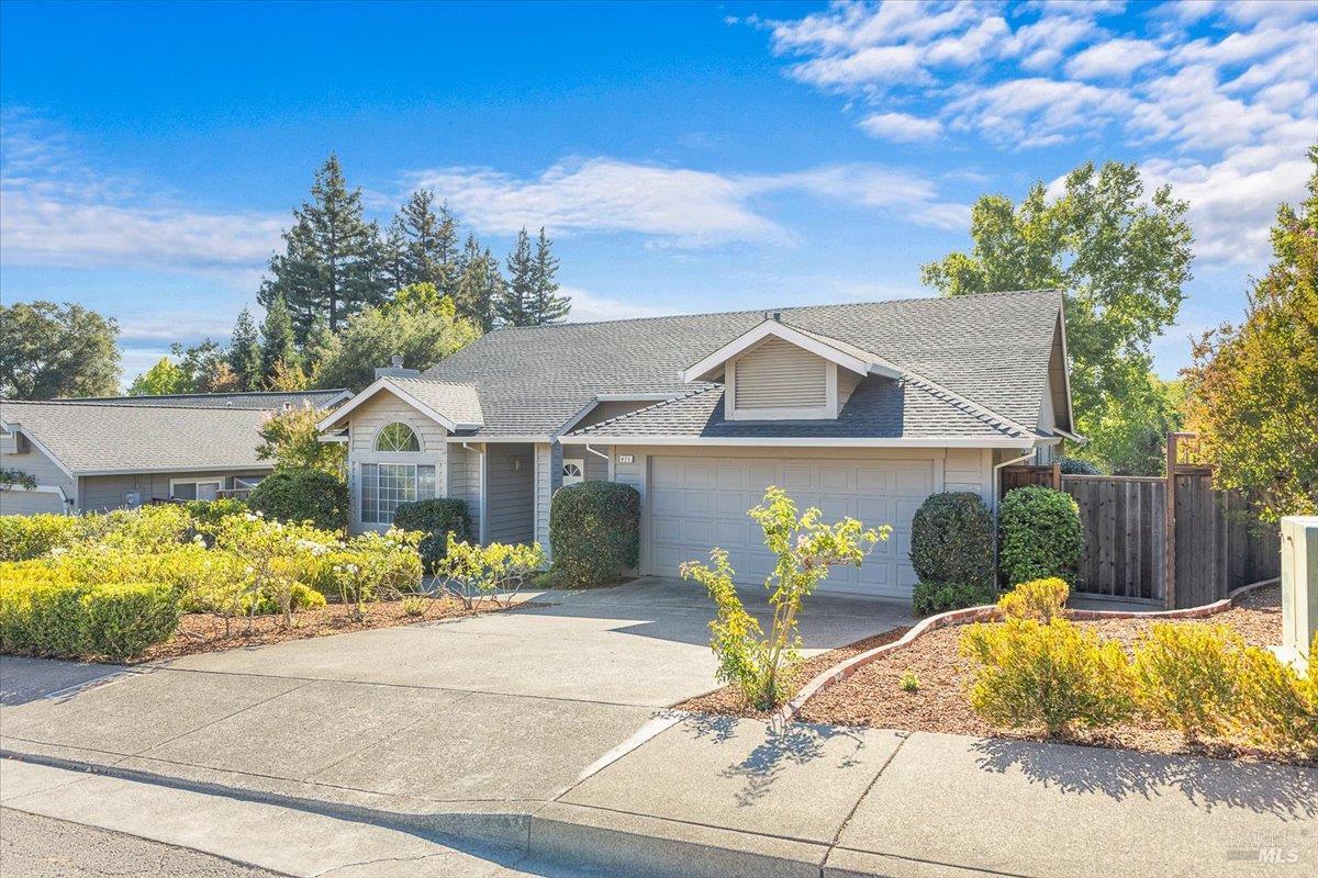 421 Tee Drive Healdsburg CA 95448