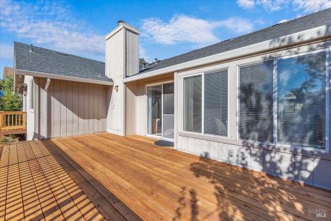 421 Tee Drive Healdsburg CA 95448