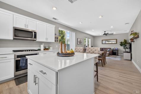 2130 Owens Place Rohnert Park CA 94928