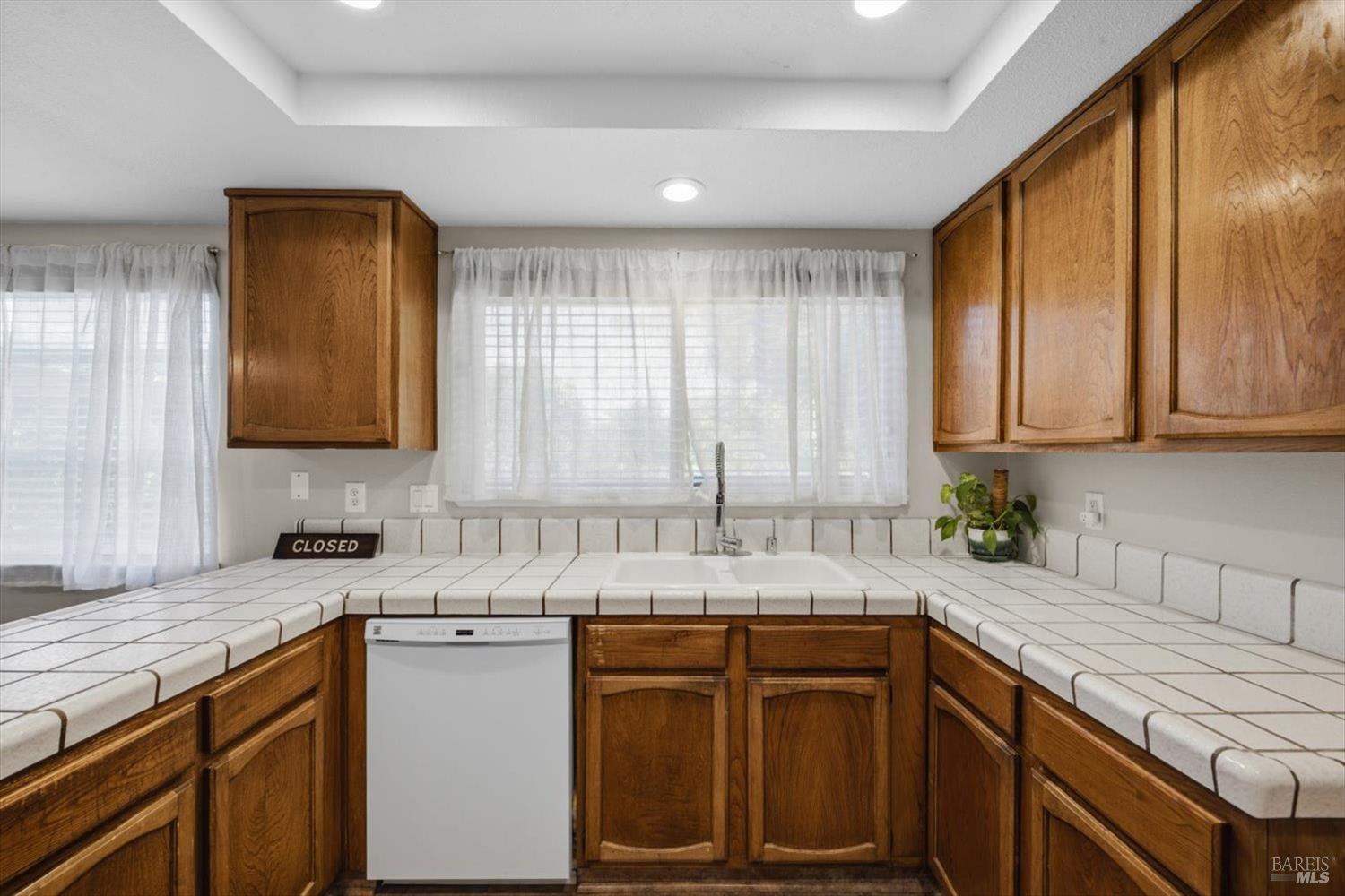 636 Tiburon Court Vacaville CA 95687