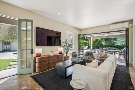 13230 Arnold Drive Glen Ellen CA 95442
