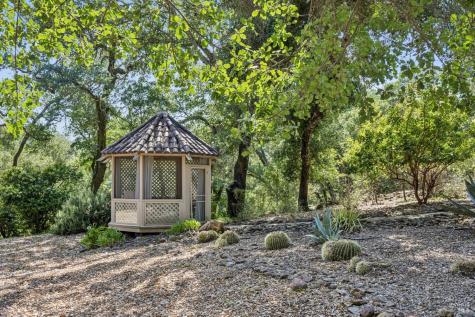 13230 Arnold Drive Glen Ellen CA 95442