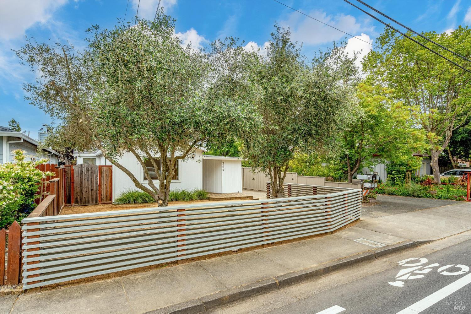 259 W Macarthur Street Sonoma CA 95476