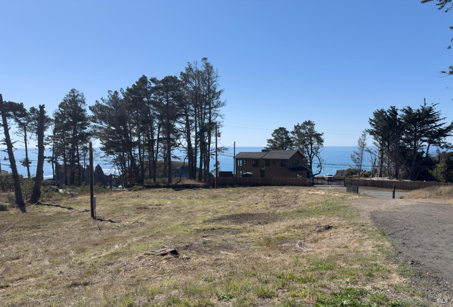 30101 S Highway 1 Gualala CA 95445