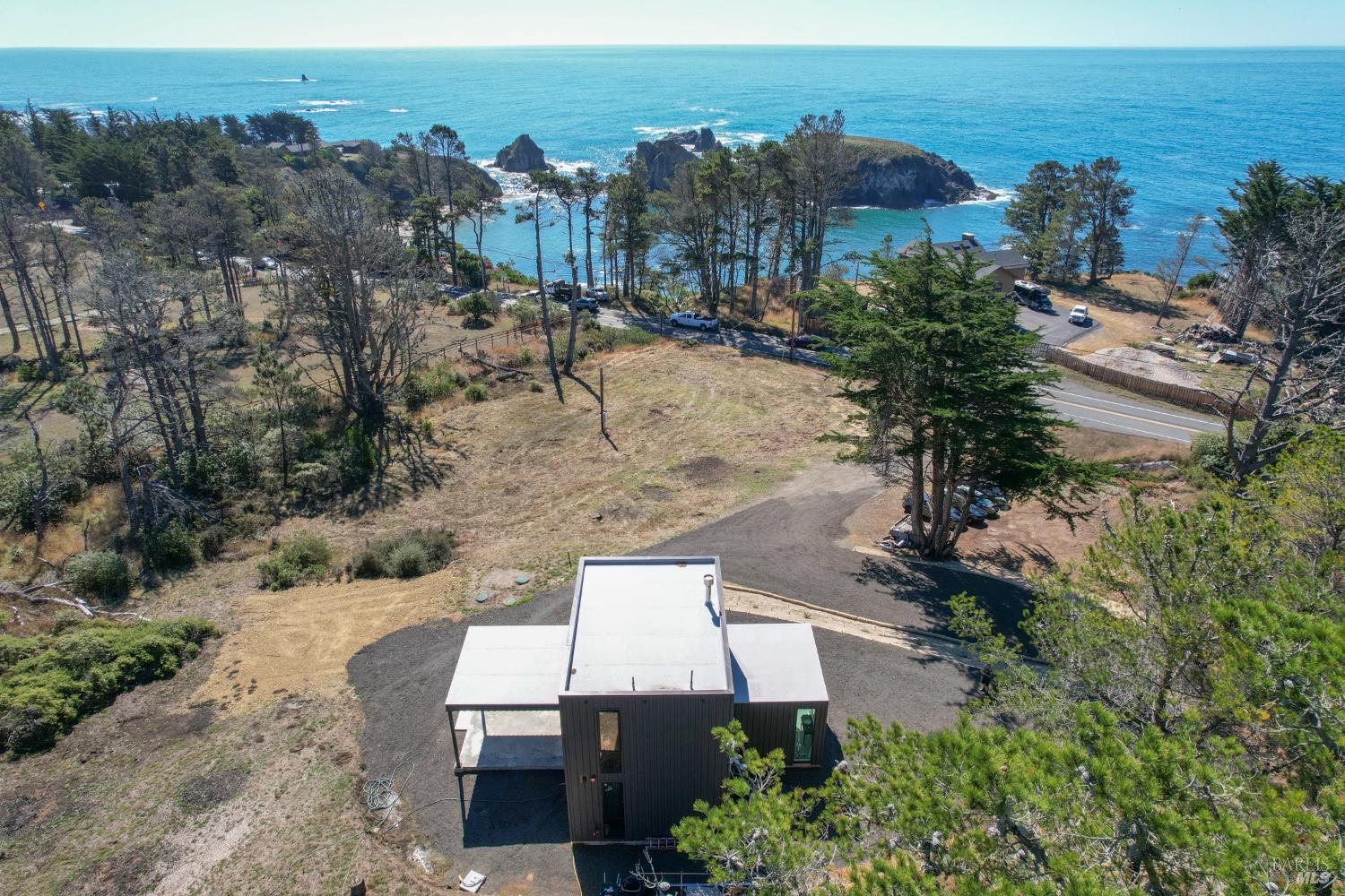 30101 S Highway 1 Gualala CA 95445