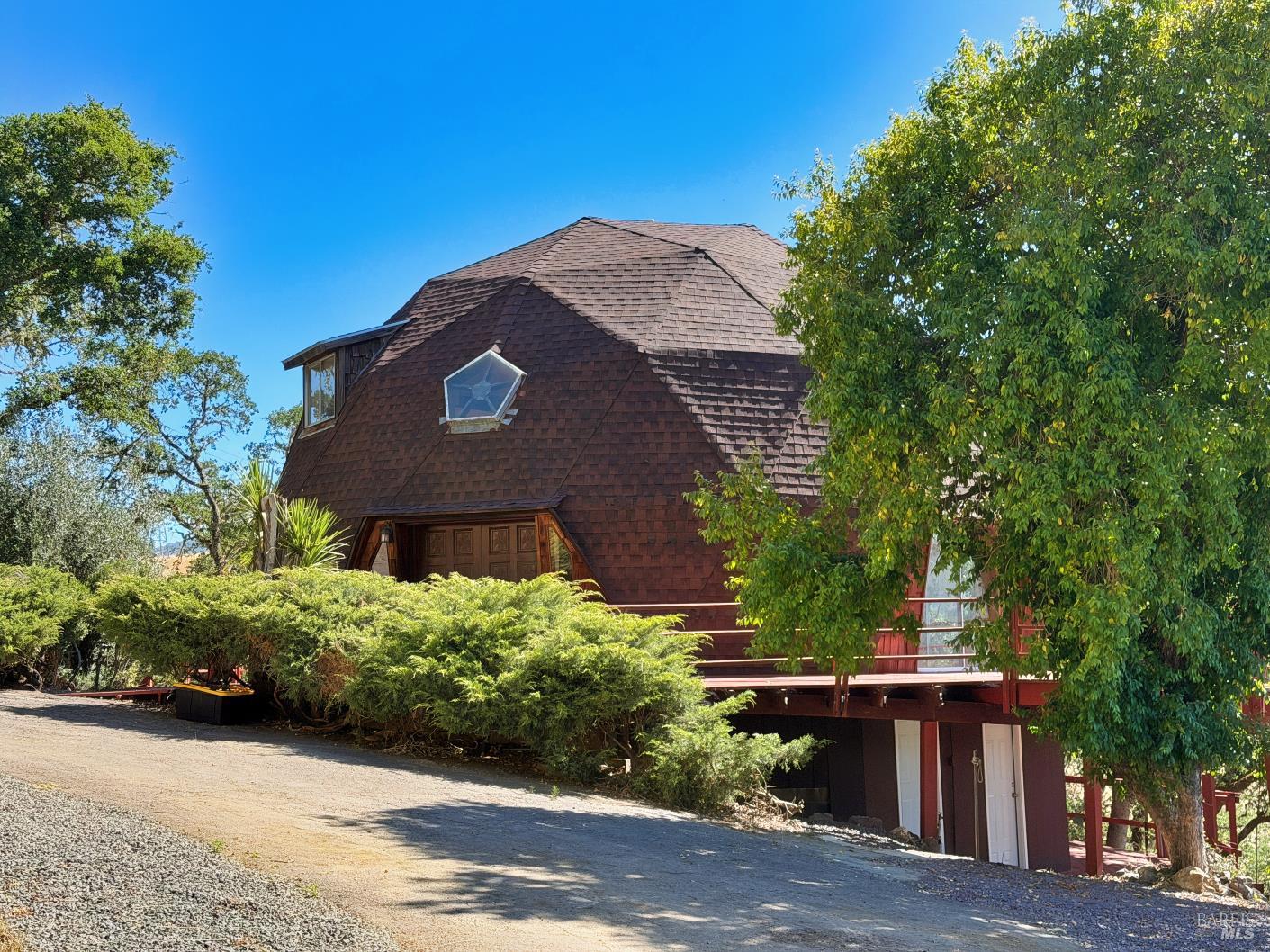 1979 Ridge Road Ukiah CA 95482