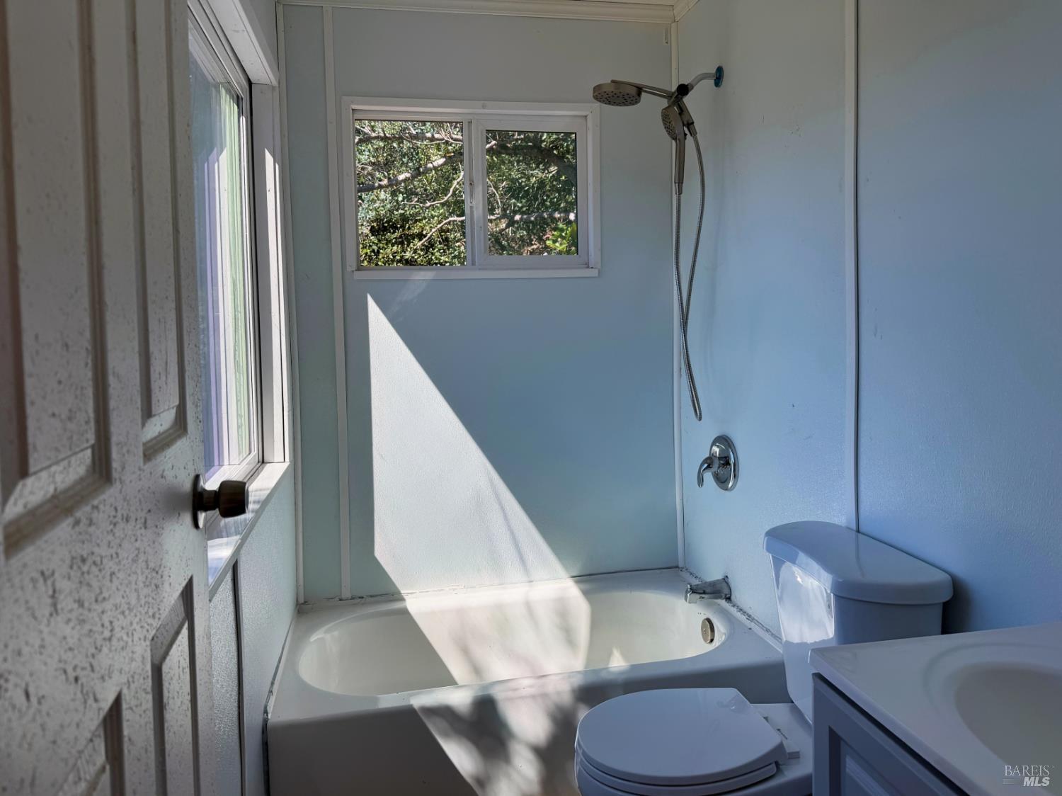 1979 Ridge Road Ukiah CA 95482