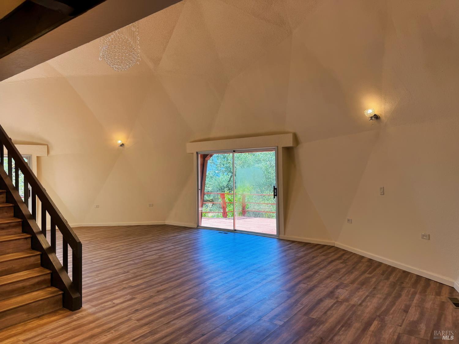 1979 Ridge Road Ukiah CA 95482