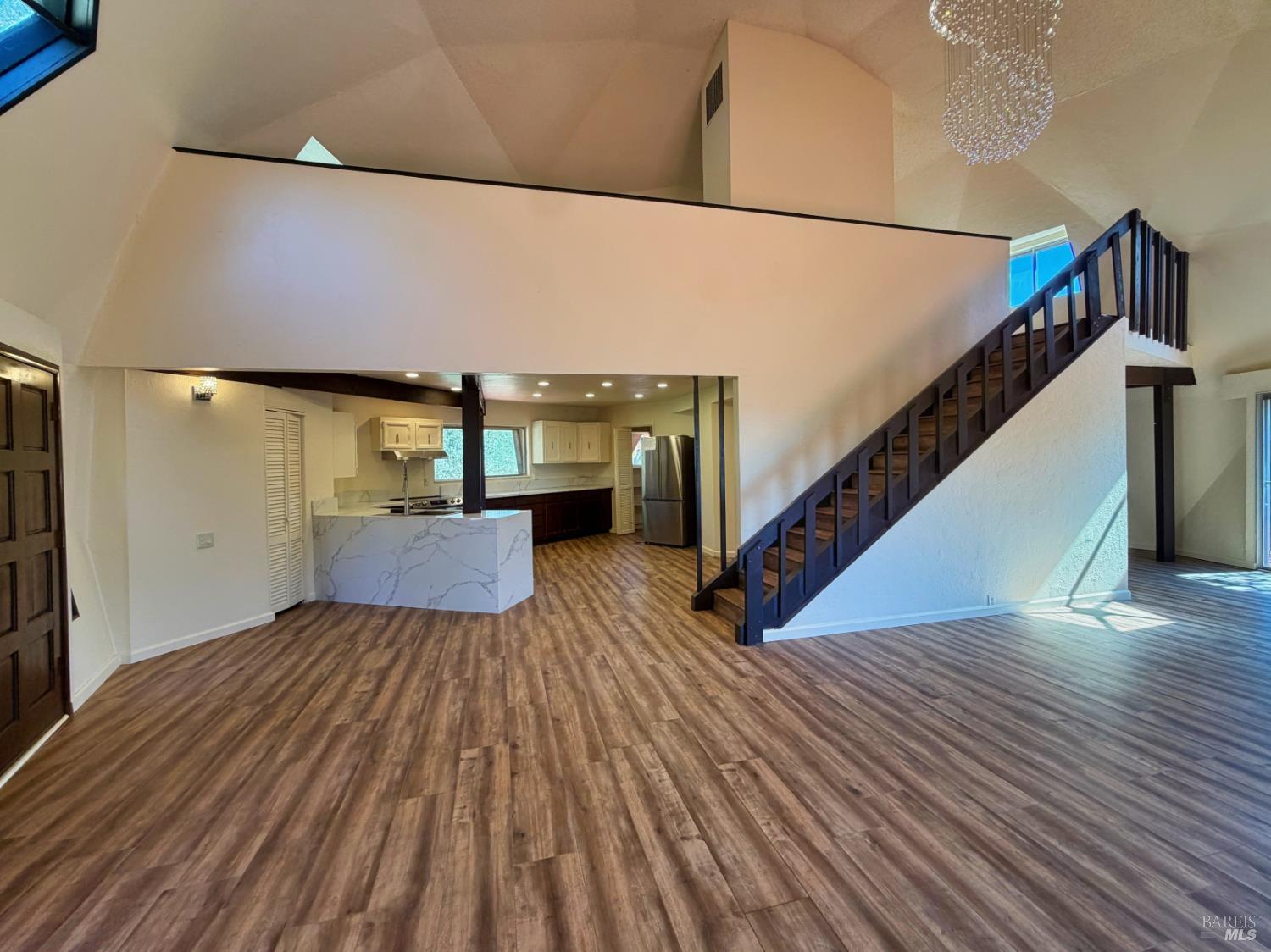 1979 Ridge Road Ukiah CA 95482