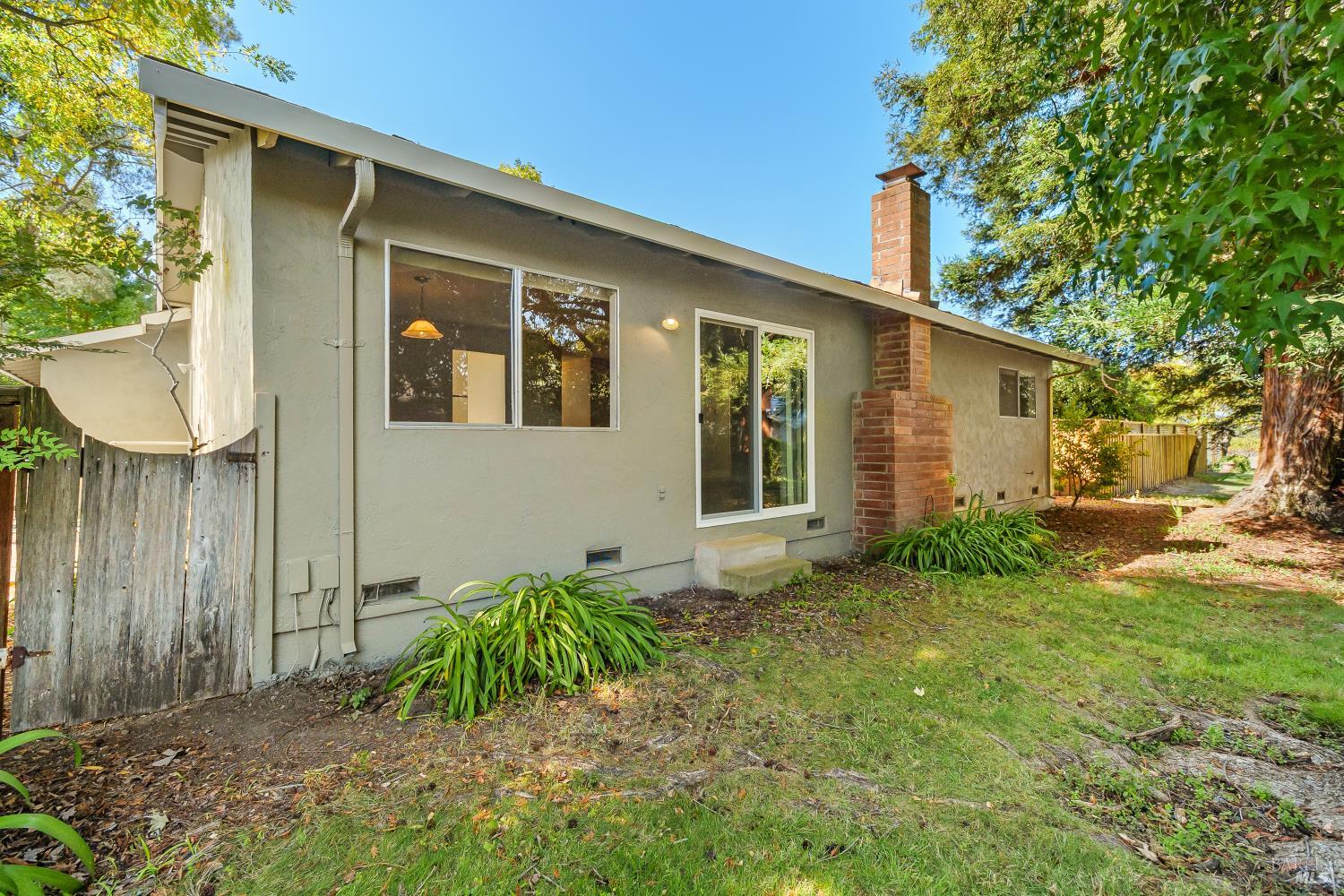 153 Temelec Circle Sonoma CA 95476