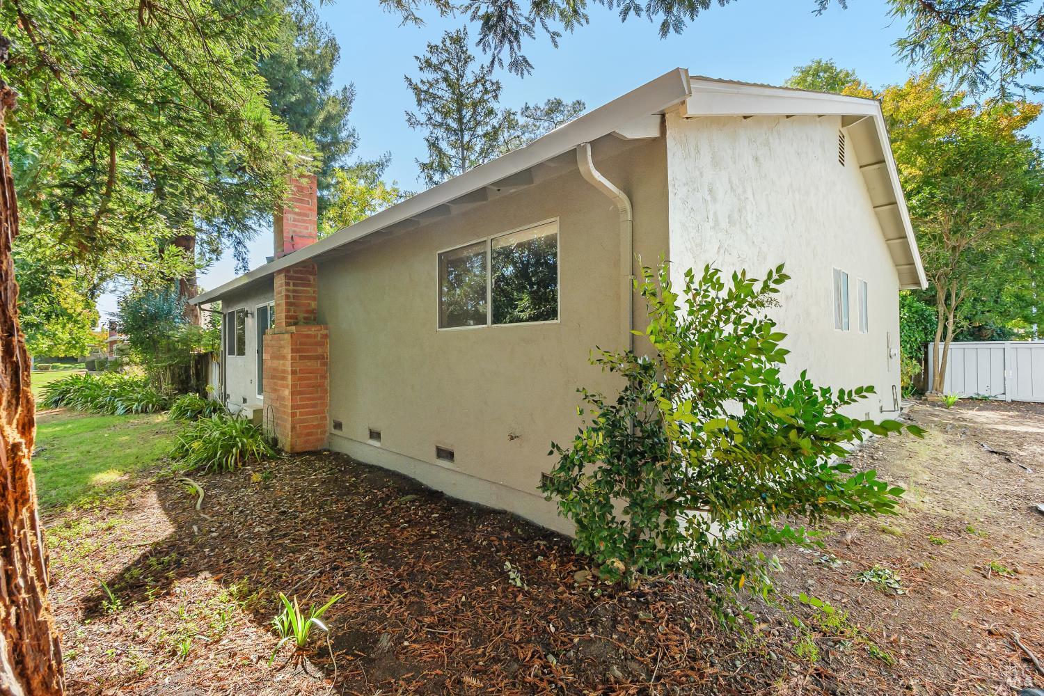 153 Temelec Circle Sonoma CA 95476