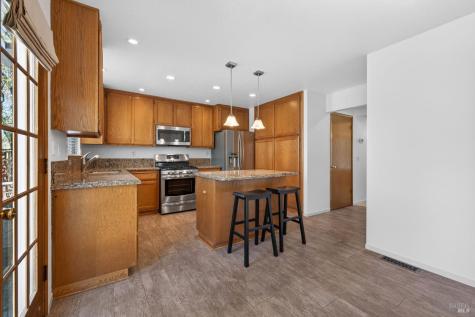 2155 Hastings Court Santa Rosa CA 95405