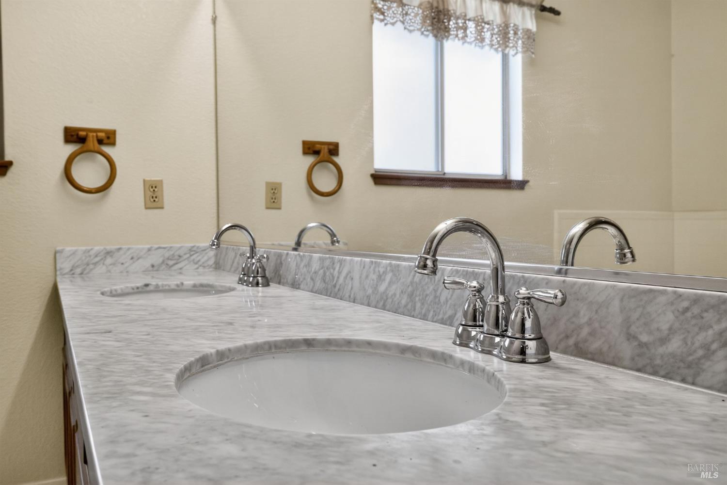 2155 Hastings Court Santa Rosa CA 95405