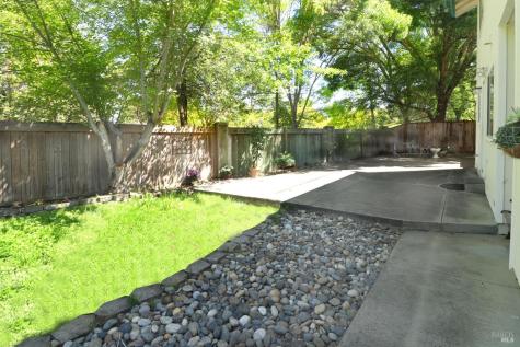 2155 Hastings Court Santa Rosa CA 95405