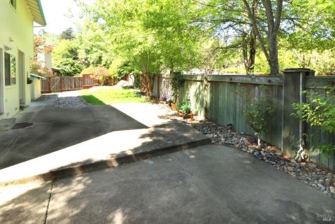 2155 Hastings Court Santa Rosa CA 95405